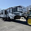 RV for Sale: 2022 GRAVITY 3570