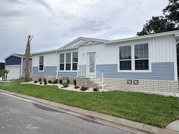 Thumbnail of mobile home
