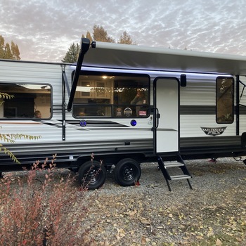Thumbnail of RV
