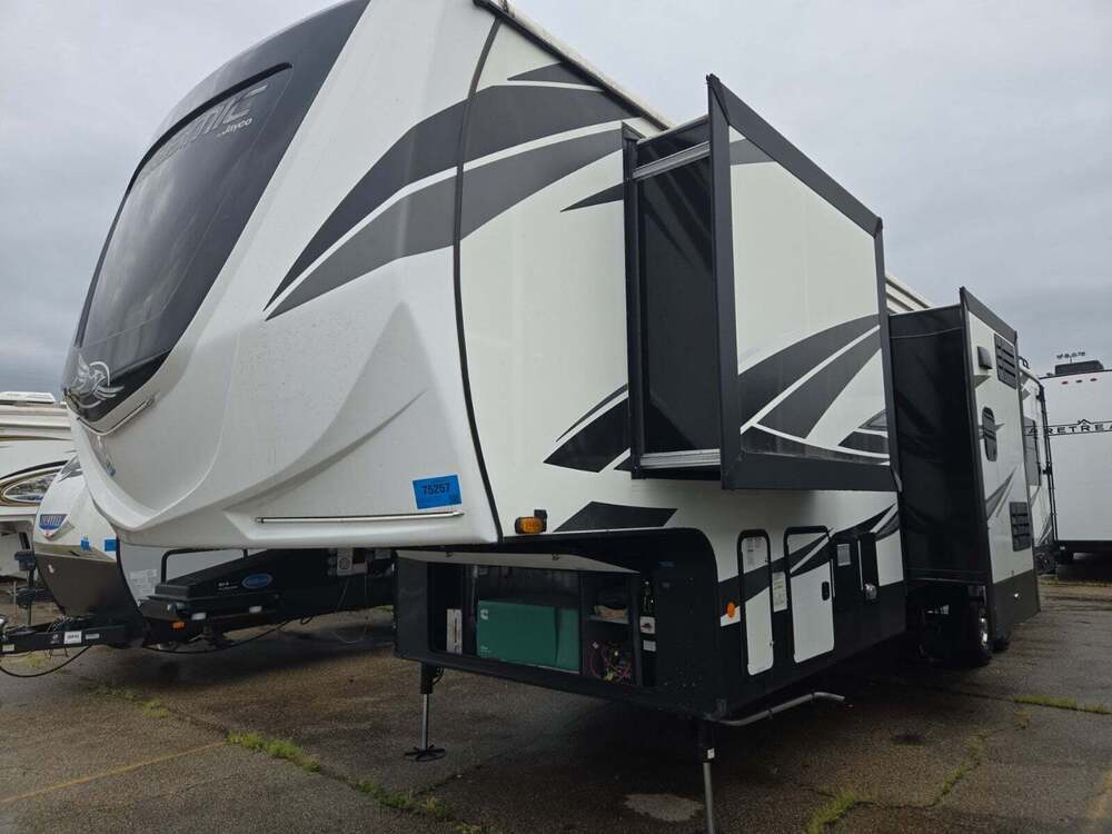 Photo of Rv