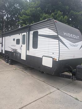 Thumbnail of RV