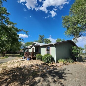 Thumbnail of mobile home