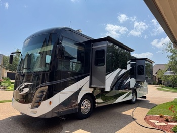 Thumbnail of RV