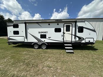 Thumbnail of RV