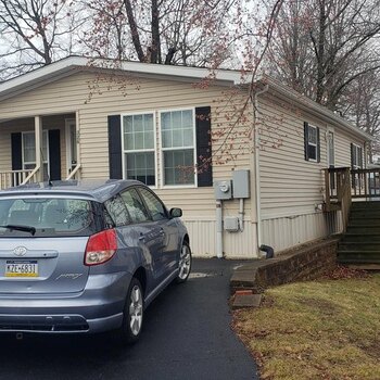 Thumbnail of mobile home