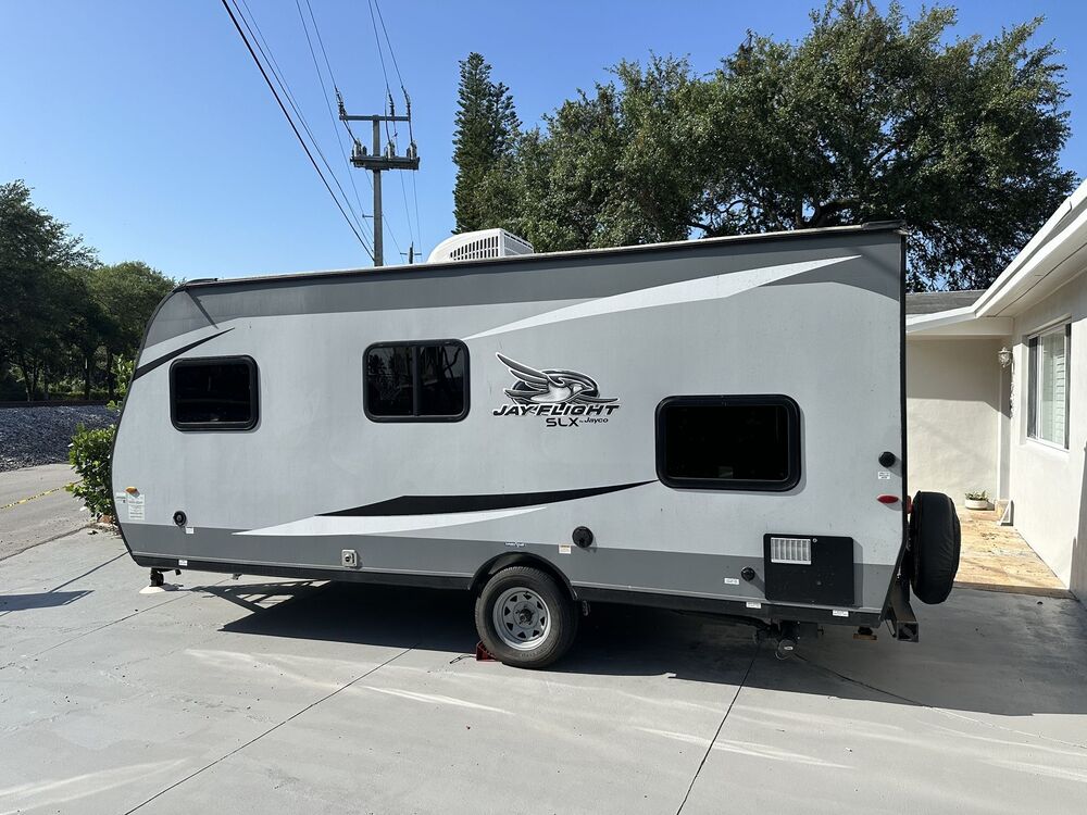 Photo of Rv