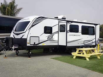 Thumbnail of RV