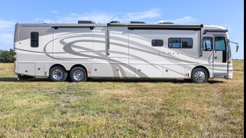 Thumbnail of RV