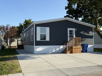 Thumbnail of mobile home