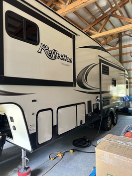 Thumbnail of RV