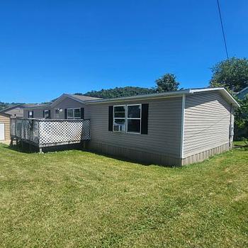 Thumbnail of mobile home