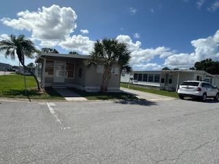Thumbnail of mobile home
