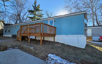 Thumbnail of mobile home