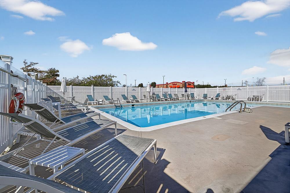 44 1204 Cedar Point Blvd Cedar Point NC 28584 USA Exterior 056 HDR 1204 CEDARPOINTBLVD IMAGE68