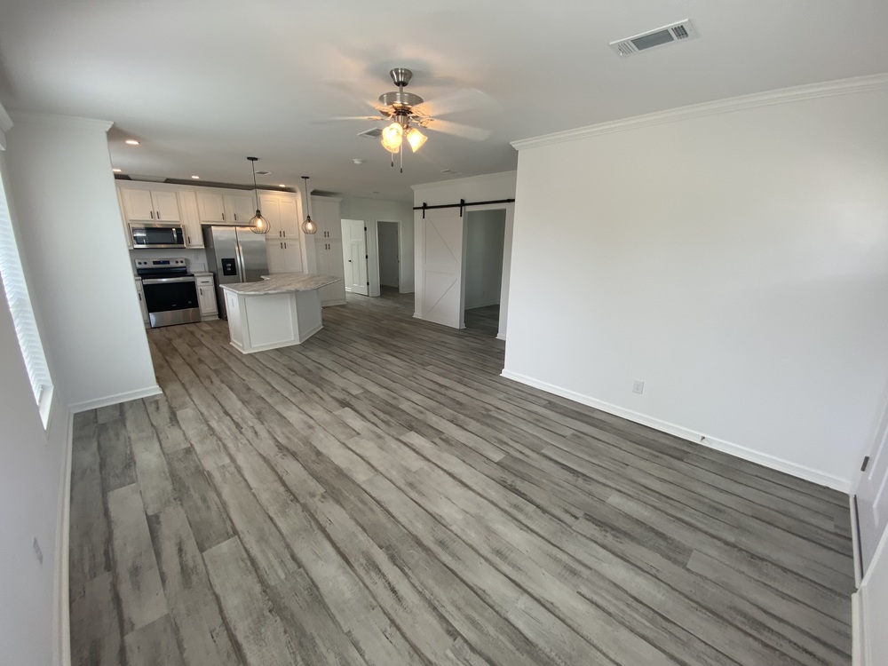 Camelot Lakes Village