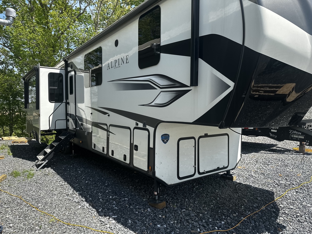 Photo of Rv