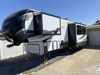 Thumbnail of RV