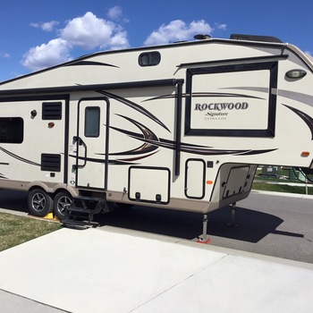 Photo of Rv