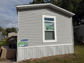 Thumbnail of mobile home