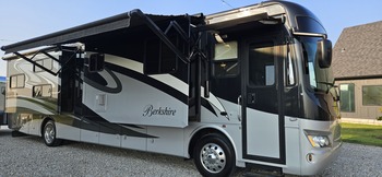 Thumbnail of RV