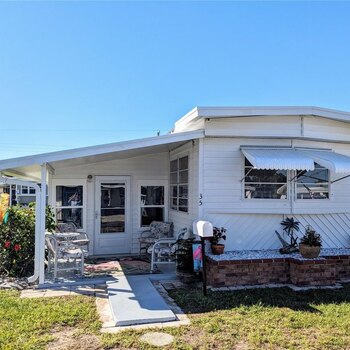 Thumbnail of mobile home