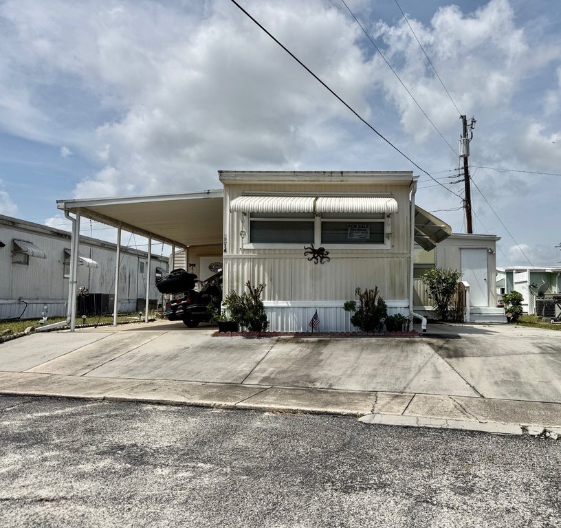 Photo of Mobile Home