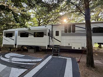 Thumbnail of RV