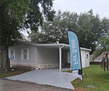 Thumbnail of mobile home