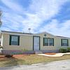 Mobile Home for Sale: 3 Bed 2 Bath 2004 Hmmt