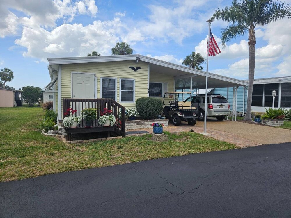 Photo of Mobile Home