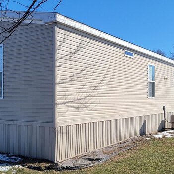 Thumbnail of mobile home