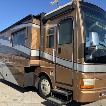 Thumbnail of RV