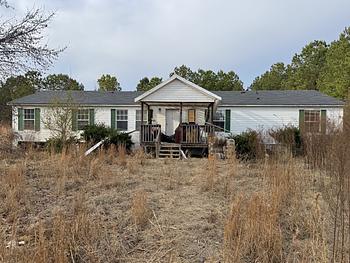 Photo of 4 Bedroom Home, New Roof! Rent to Own!
