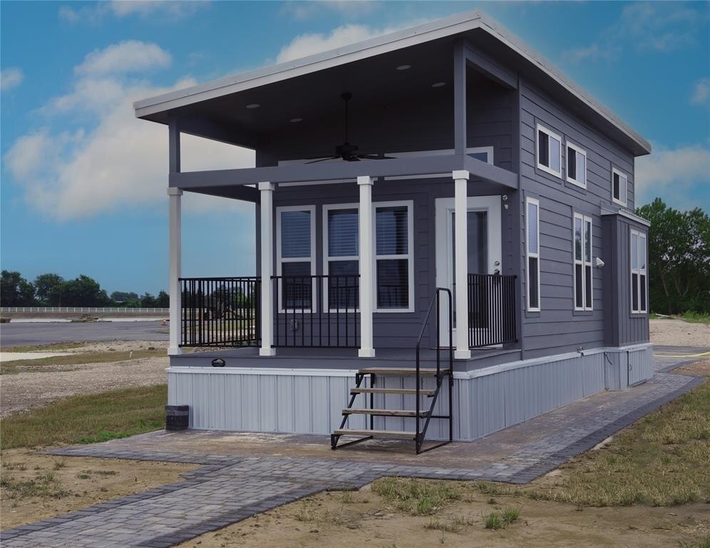 Photo of Mobile Home