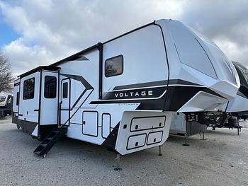 Thumbnail of RV