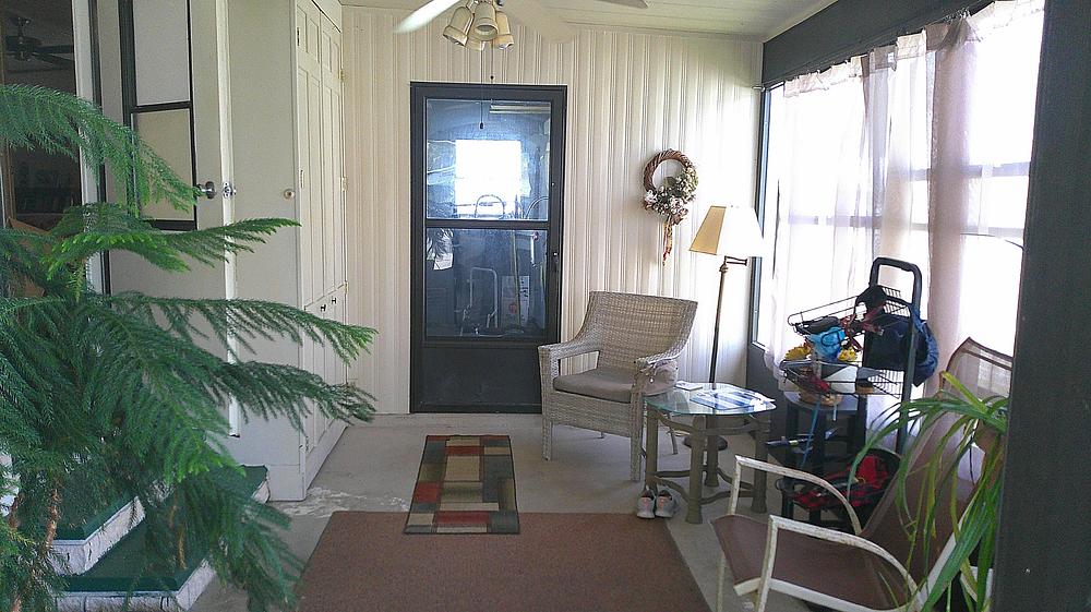 Lake Griffin Harbor Village