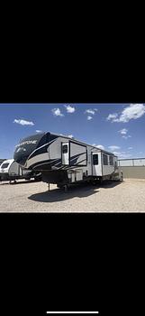 Thumbnail of RV