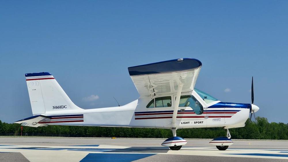 N668DC_2.jpg
