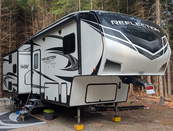 Thumbnail of RV