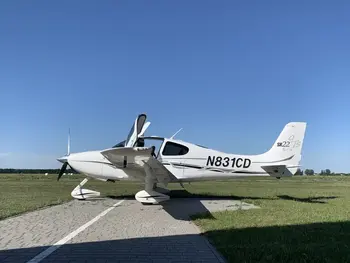 7671/cirrus-sr22-g2-2005-flightmarket-id-7671-45380.webp