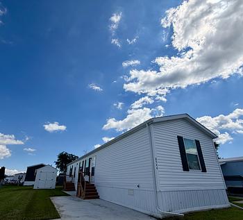 Thumbnail of mobile home