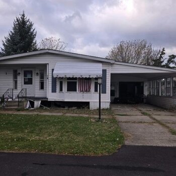 Thumbnail of mobile home