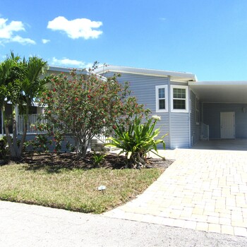 Thumbnail of mobile home