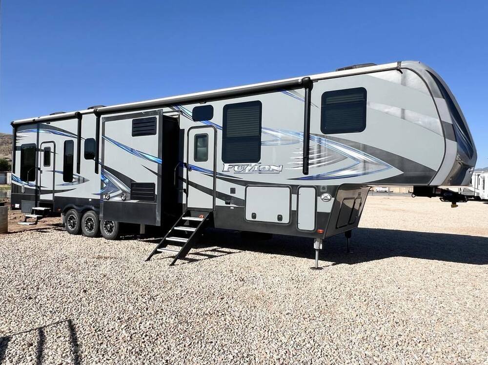 Photo of Rv