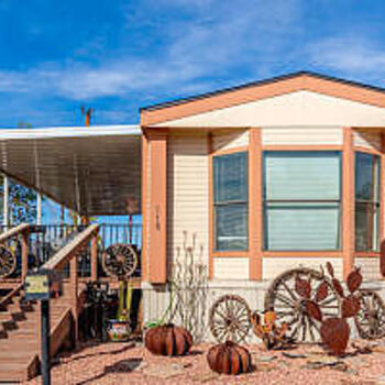 Thumbnail of mobile home