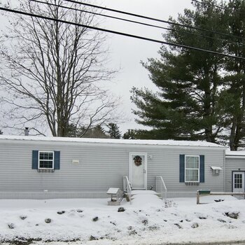 Thumbnail of mobile home