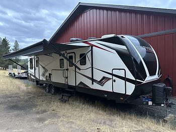 Thumbnail of RV
