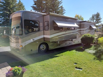 Thumbnail of RV