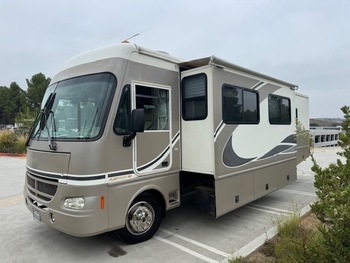 Thumbnail of RV