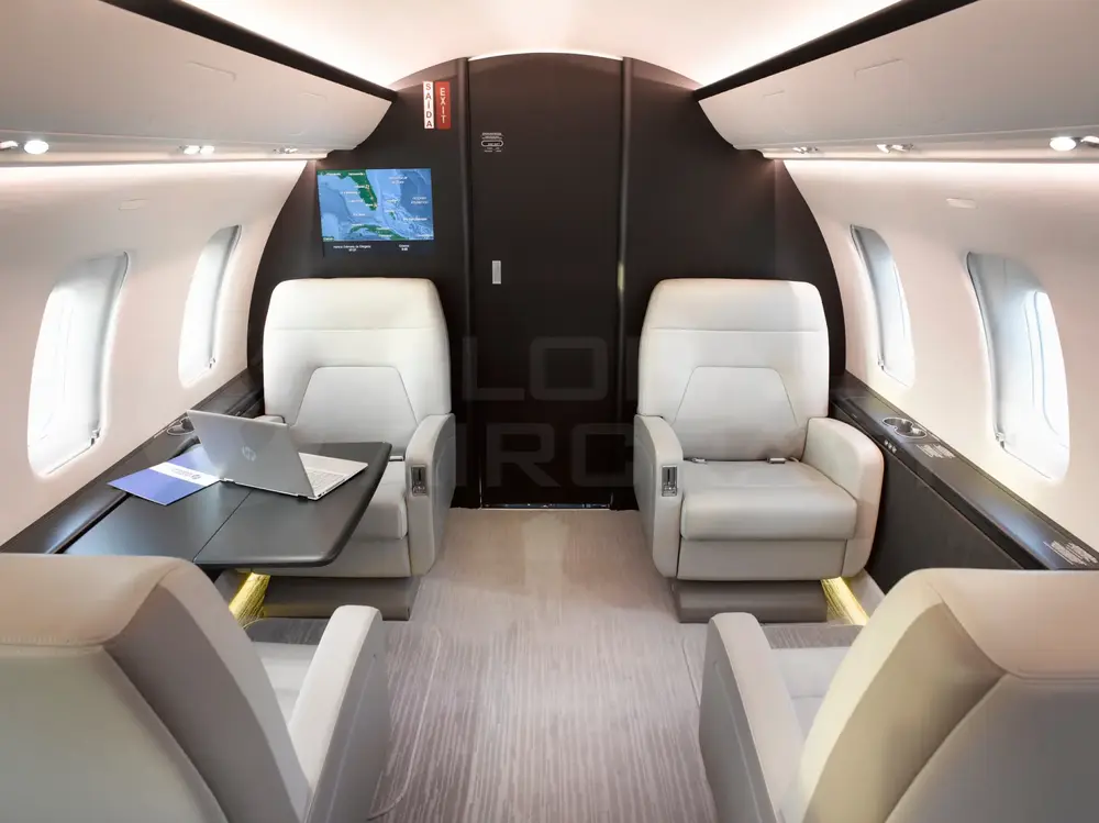 6809/bombardier-challenger-605-2010-flightmarket-id-6809-23159.webp